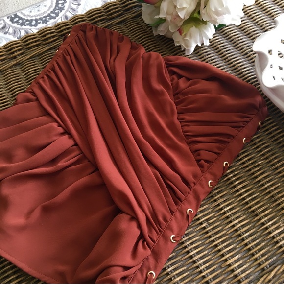 New York & Company Tops - 🍃🌹🎊HP:4/3/18🎊Stunning Pleated Tube Top🌹🍃